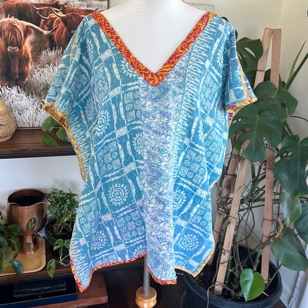 Shes1Oak Kantha Emma Short Reversible Top Blue V-Neck Pockets S-L NWOT